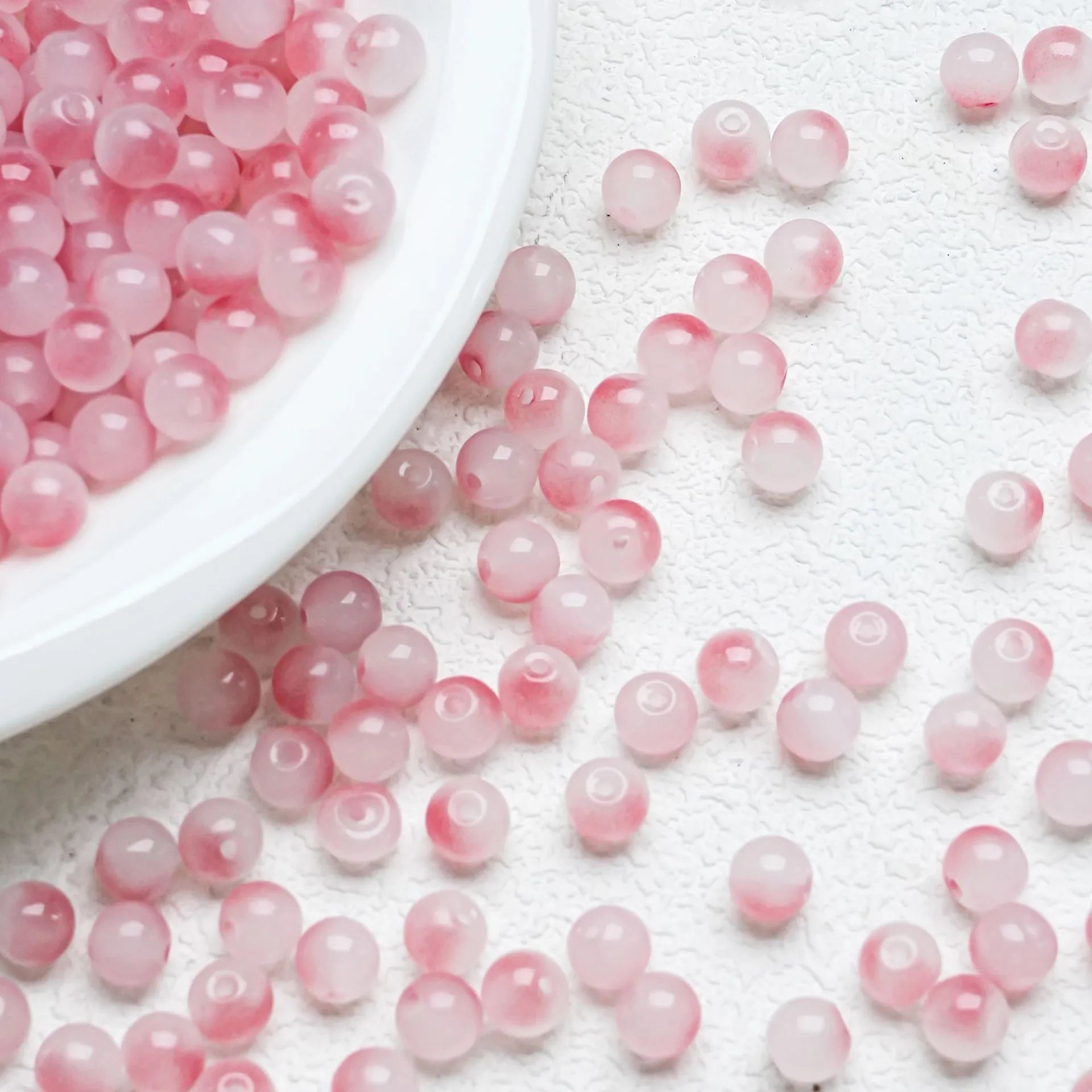 Cardamon glossy gradient beads with a warm shine. Earthy and perfect for natural handmade jewellery.