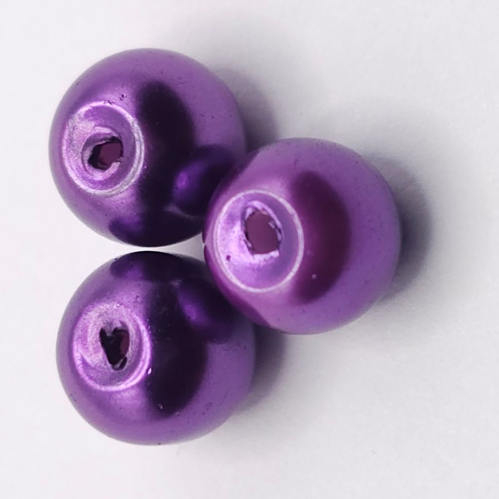 Dark Orchid – Pearlised Gloss Glass Beads (8mm, Pack of 100)