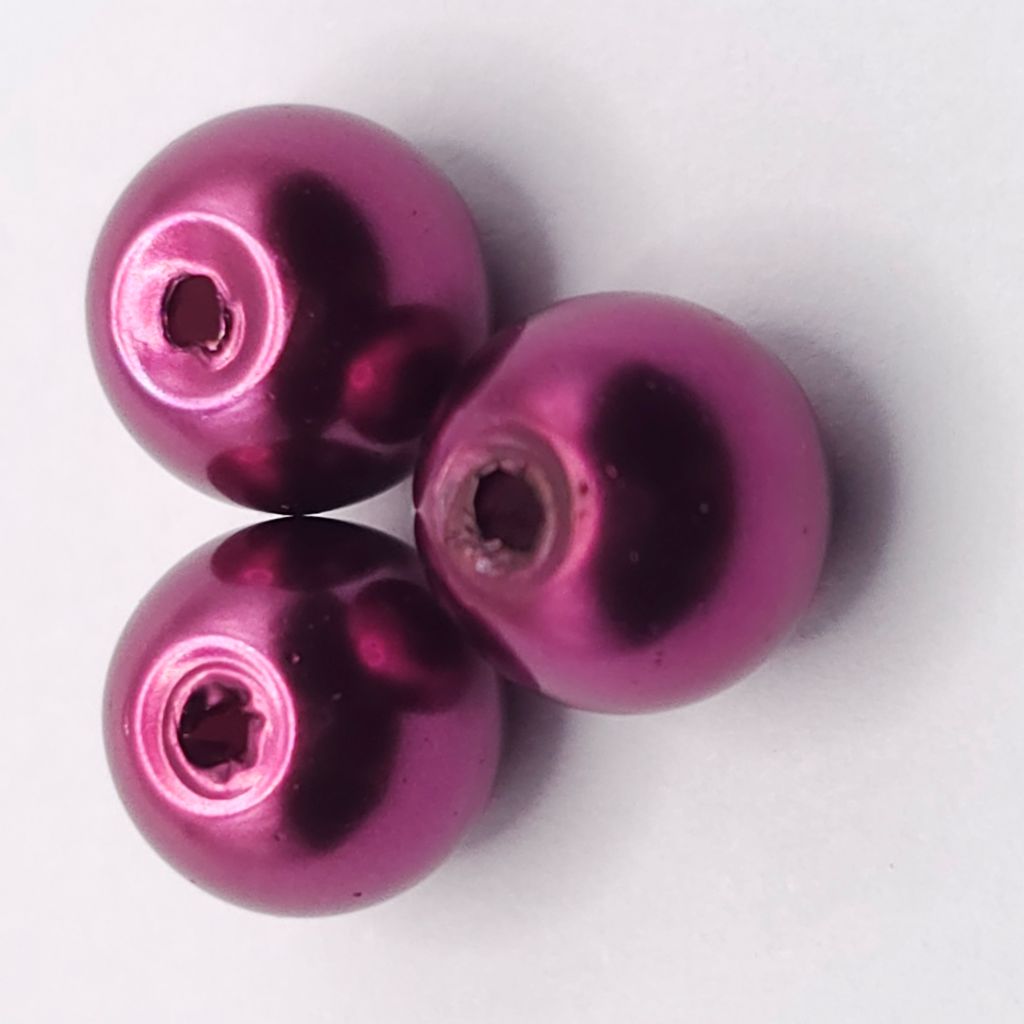 Medium Violet – Pearlised Gloss Glass Beads (8mm, Pack of 100)
